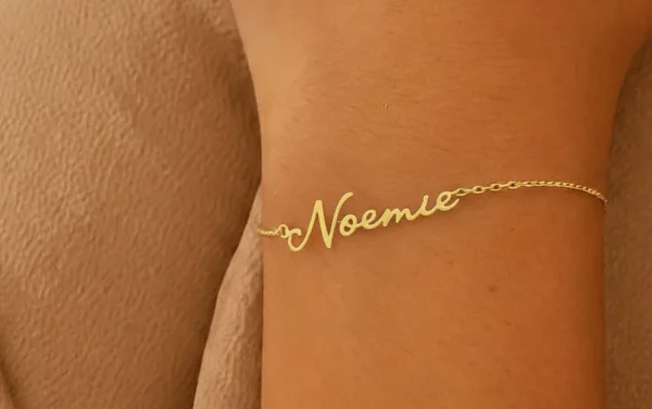 Bracelet personnalisé mère-fille : le cadeau qui raconte votre histoire unique ?