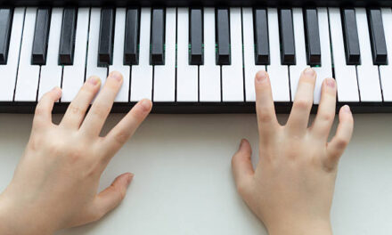 Quel piano numérique choisir quand on débute la musique ?